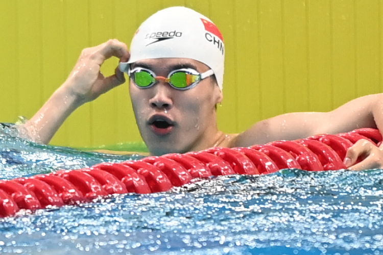 Pan Zhanle ทำลายสถิติและเป็นนักว่ายน้ำด้วยความมุ่งมั่น